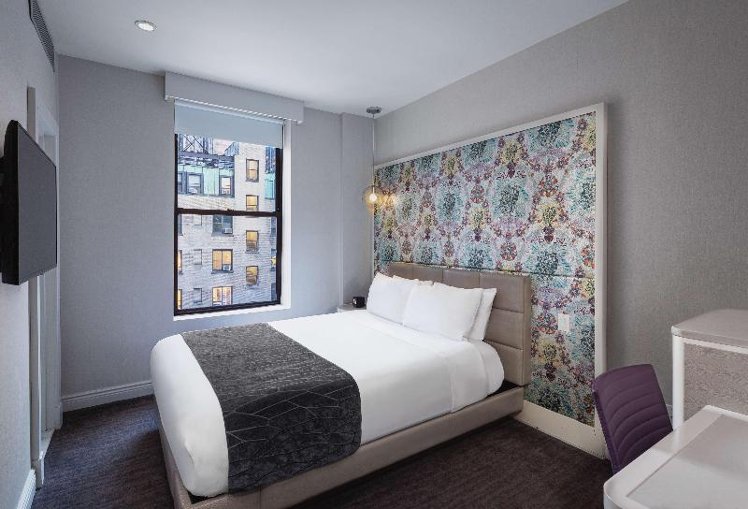 DOUBLE STANDARD Room