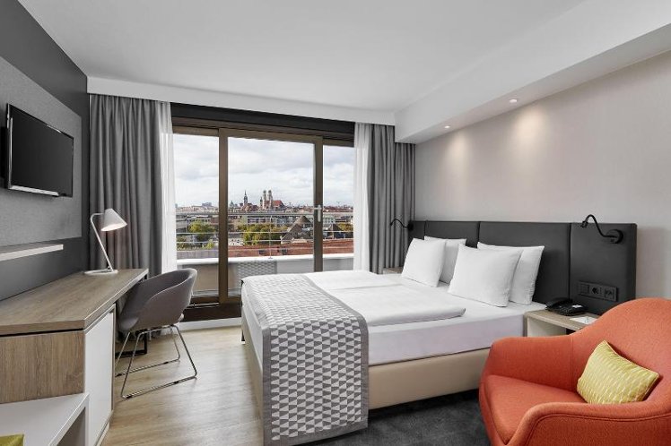 DOUBLE CITY VIEW QUEEN BED Room