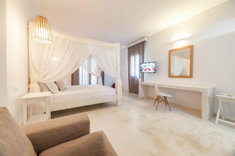 DOUBLE SUPERIOR Room