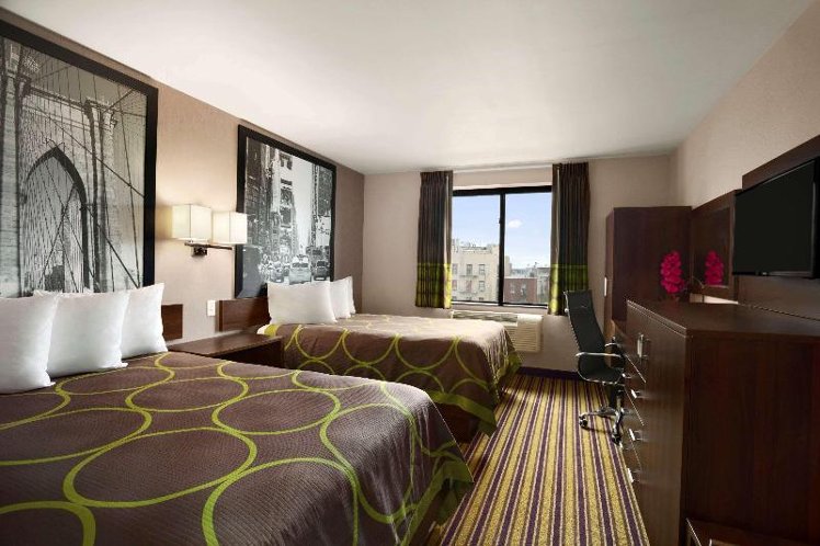 Super 8 by Wyndham Bronx