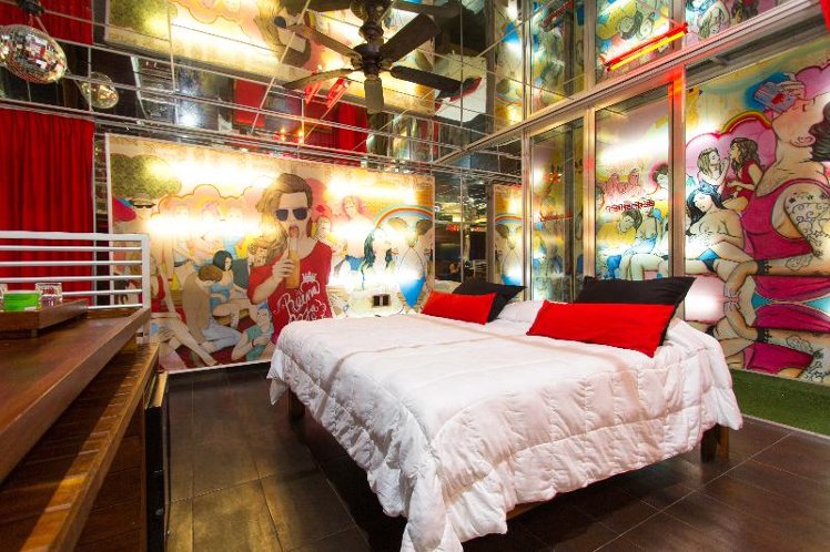 DOUBLE STANDARD Room