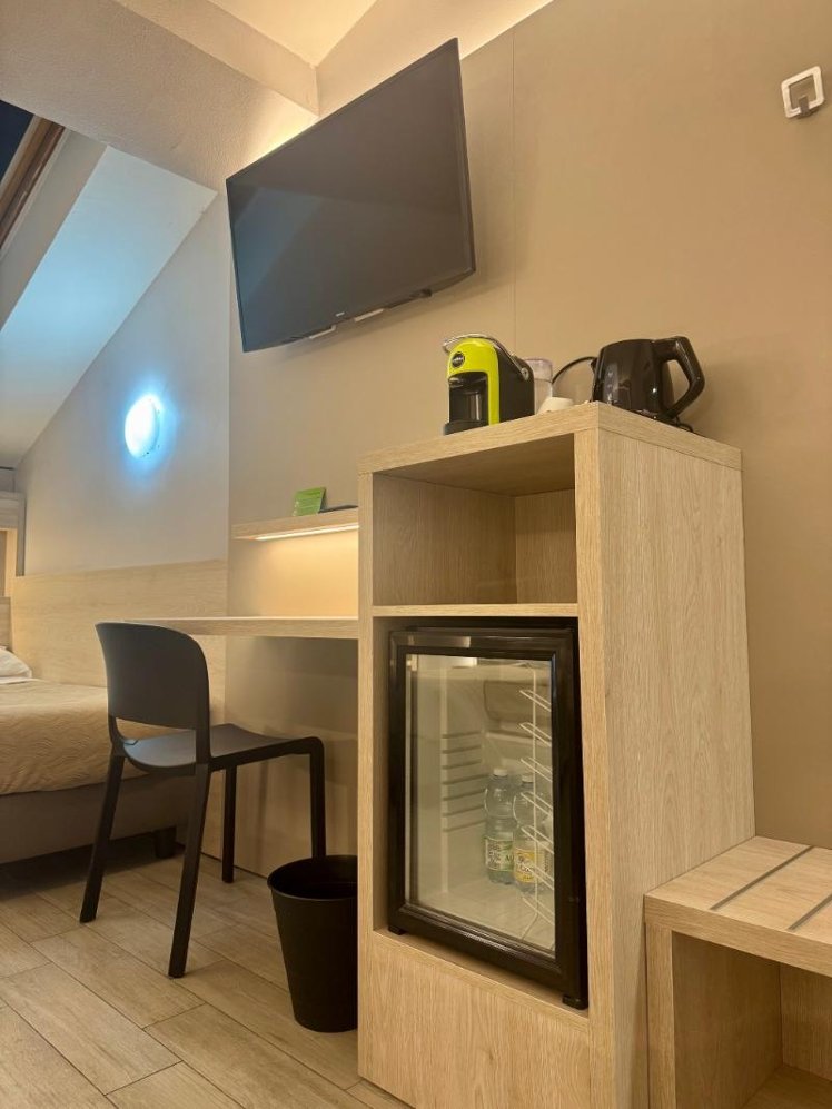 QUADRUPLE STANDARD Room