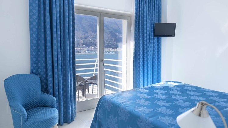 DOUBLE CLASSIC WITH TERRACE Room