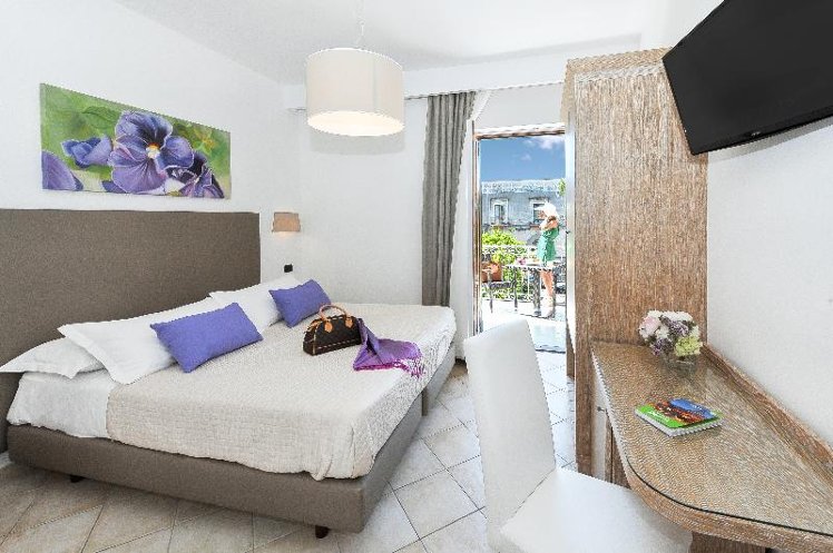 TWIN SUPERIOR GARDEN VIEW Room