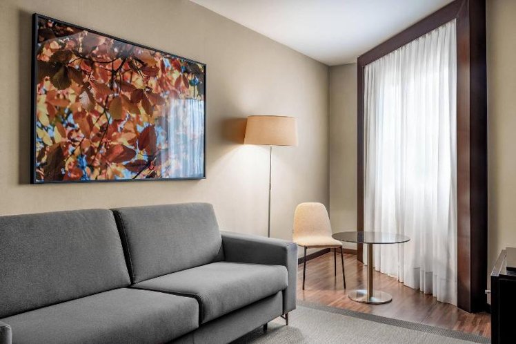 JUNIOR SUITE KING SIZE BED Room