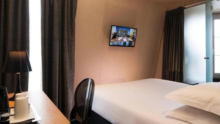 DOUBLE STANDARD Room