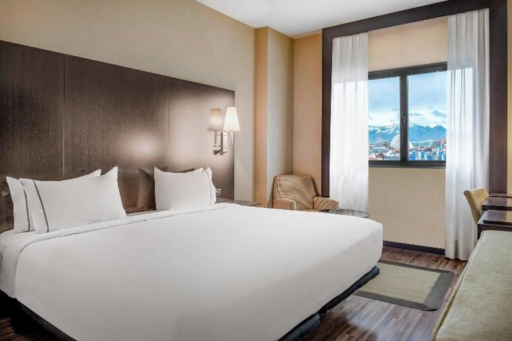 JUNIOR SUITE KING SIZE BED Room
