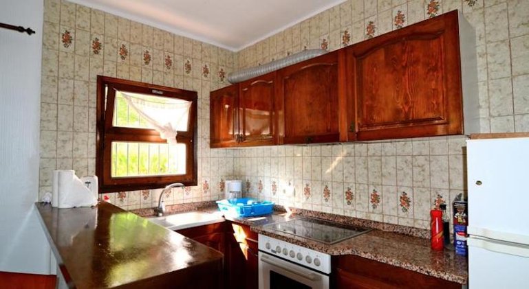 APARTMENT CAPACITY 7 THREE BEDROOMS Room