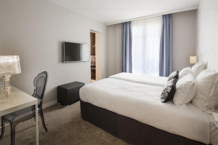 TWIN WITH AIR CONDITIONING Room