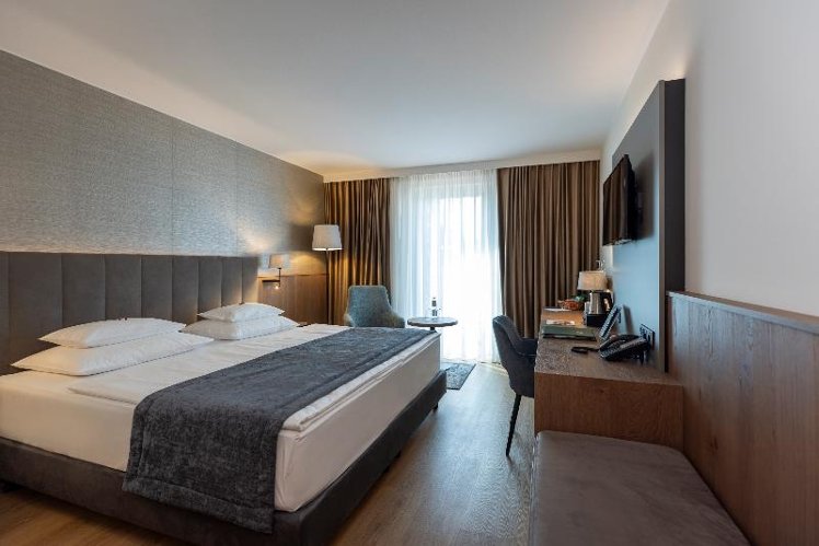 Double or Twin GARDEN VIEW Room