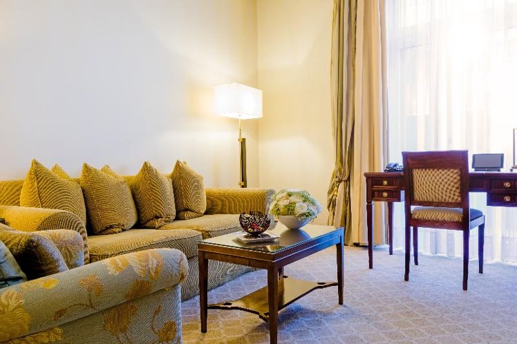 JUNIOR SUITE STANDARD Room