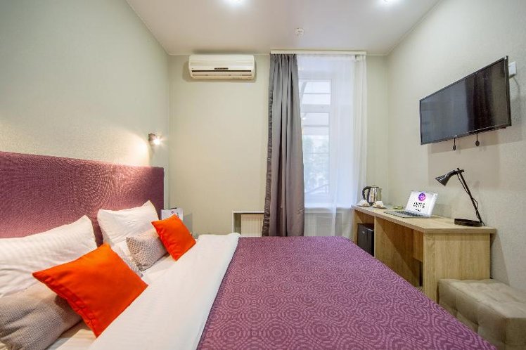 DOUBLE SINGLE USE ECONOMY Room