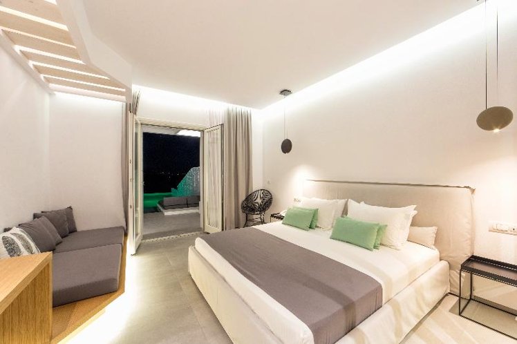 SUITE SUPERIOR SIDE SEA VIEW Room