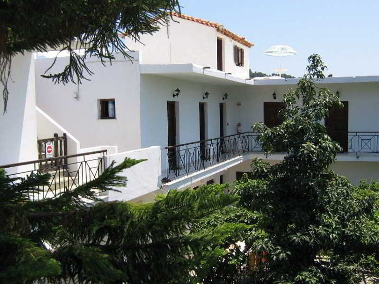 Manolas Studios