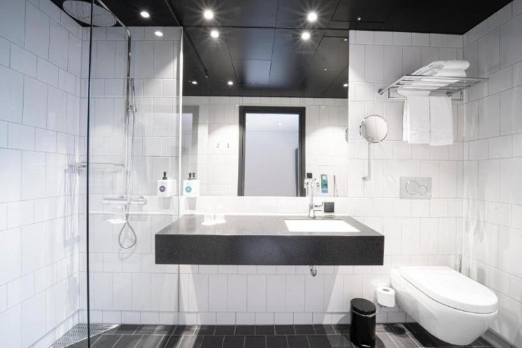 DOUBLE STANDARD Room