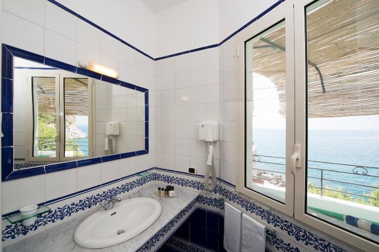 Double or Twin SUPERIOR Room