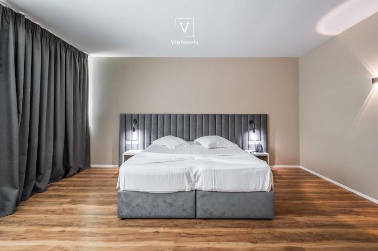 JUNIOR SUITE DELUXE Room
