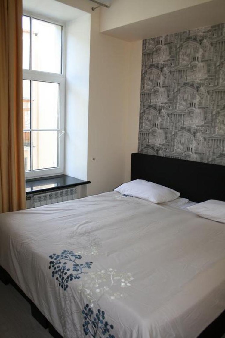 DOUBLE SINGLE USE COMFORT Room