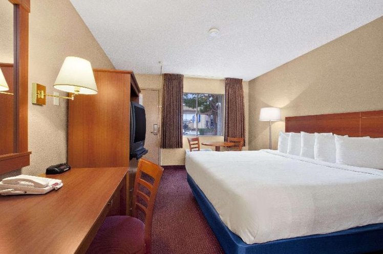 DOUBLE KING BED NON SMOKING Room