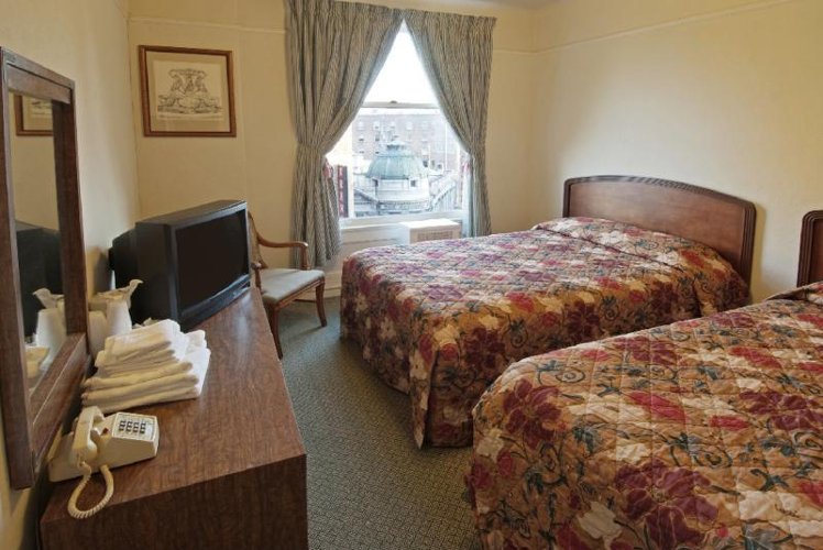 DOUBLE TWO BEDS Room