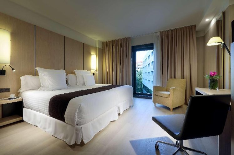 DOUBLE SUPERIOR KING BED Room