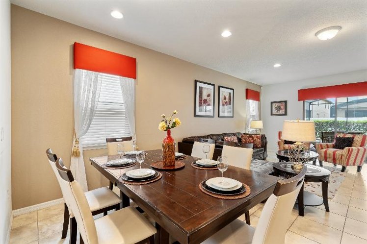 HOME FIVE BEDROOMS WITH PRIVATE POOL Room