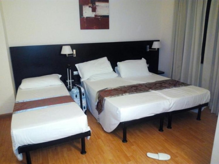 TRIPLE BUSINESS DELUXE Room