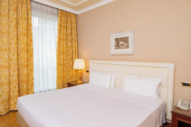 TWIN SUPERIOR Room