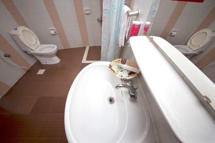 Double or Twin DELUXE Room