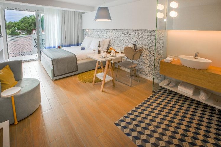 DOUBLE SUPERIOR SIDE SEA VIEW Room