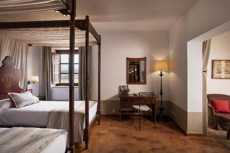 DOUBLE SUPERIOR Room