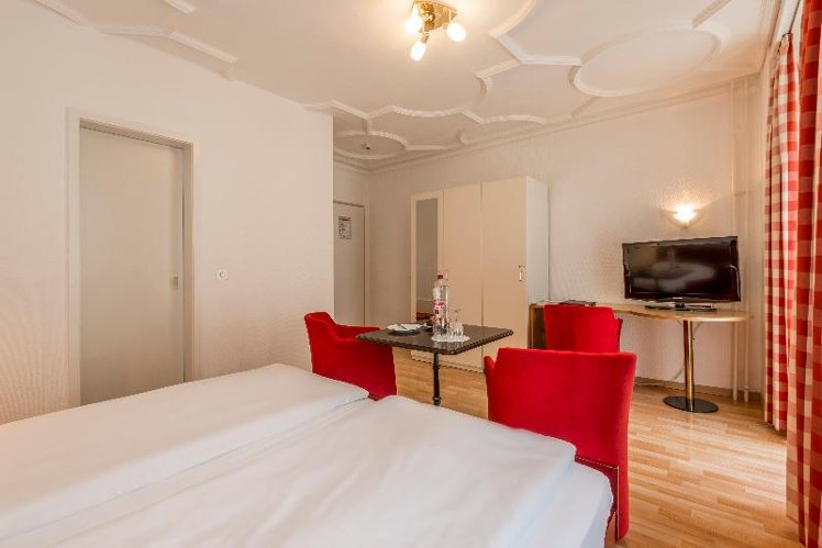 TWIN STANDARD Room