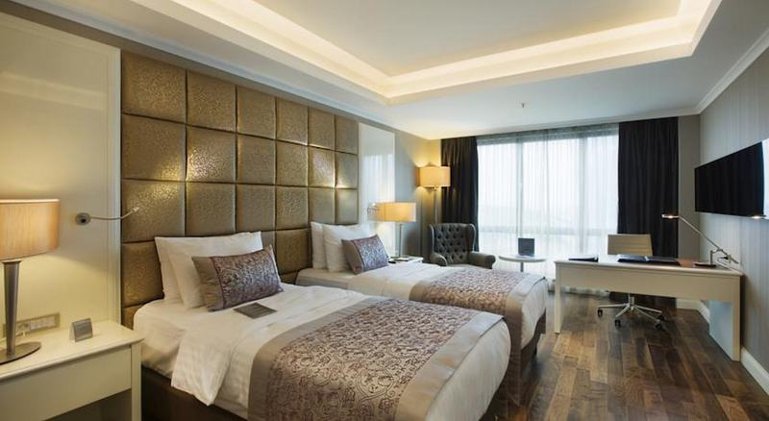TRIPLE SUPERIOR Room