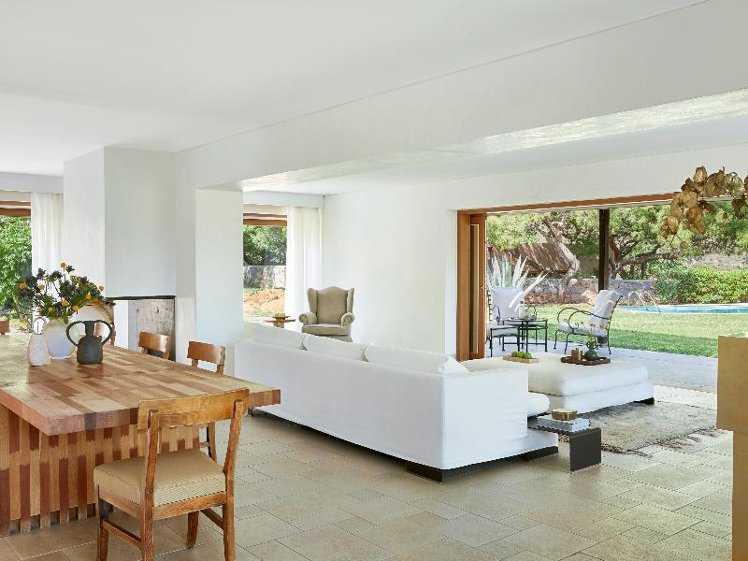 HOME WITH PRIVATE POOL Room