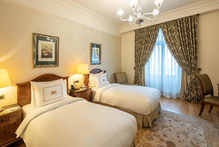 TWIN DELUXE CITY VIEW Room