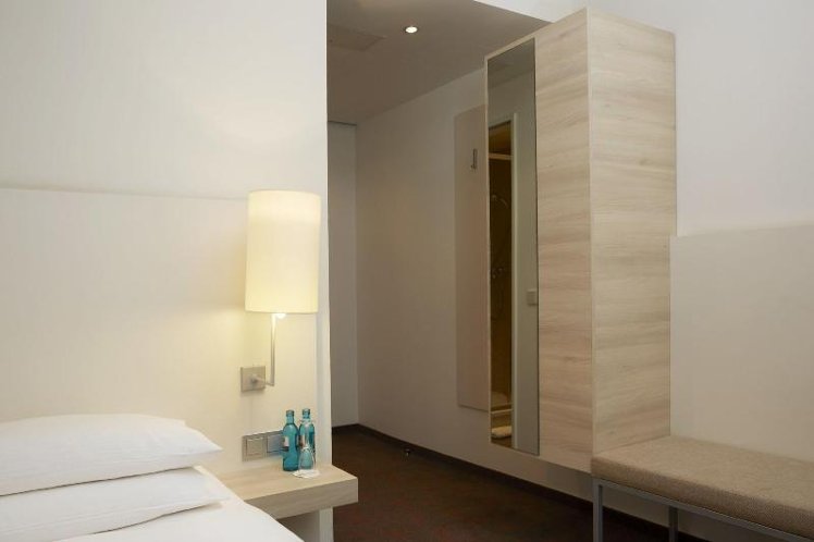 SINGLE COMFORT Room