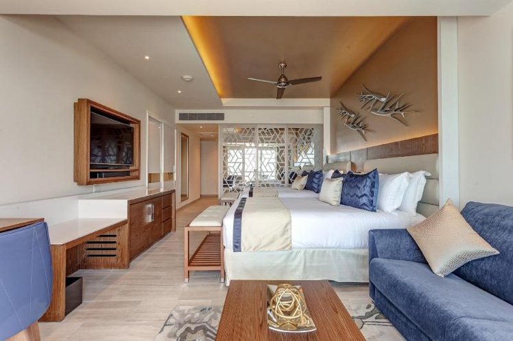 JUNIOR SUITE CLUB Room