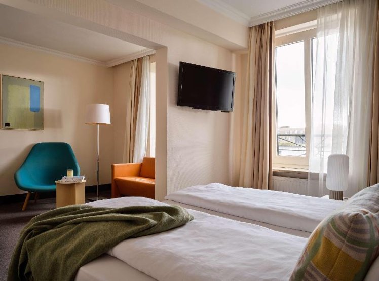 TWIN DELUXE Room