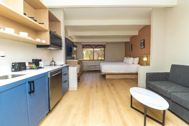 SUITE KING BED NON SMOKING Room