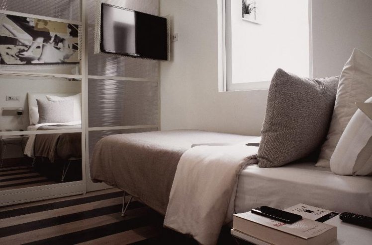 SINGLE STANDARD Room