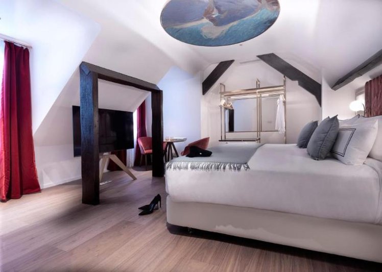 SUITE GRAND Room