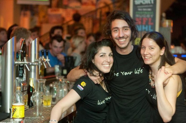 Bar