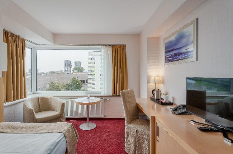 SINGLE STANDARD Room