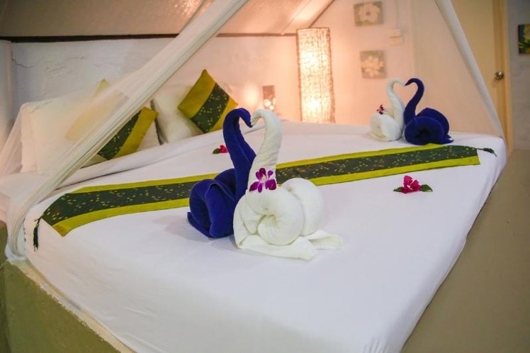 VILLA QUEEN SIZE BED Room