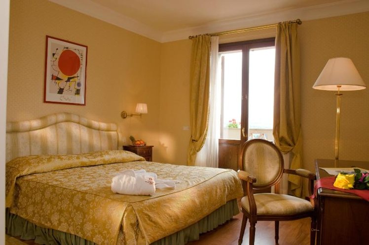SUITE CAPACITY 2 Room