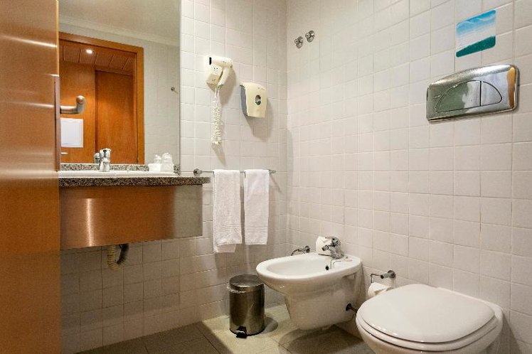 SINGLE STANDARD Room