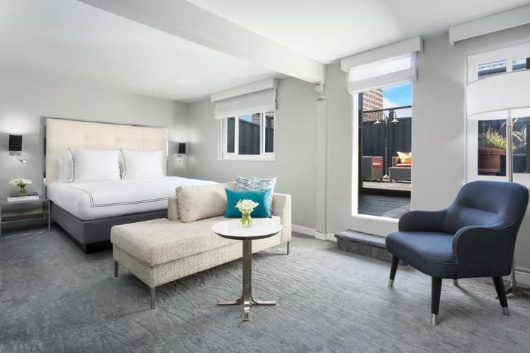 SUITE CITY VIEW KING BED Room