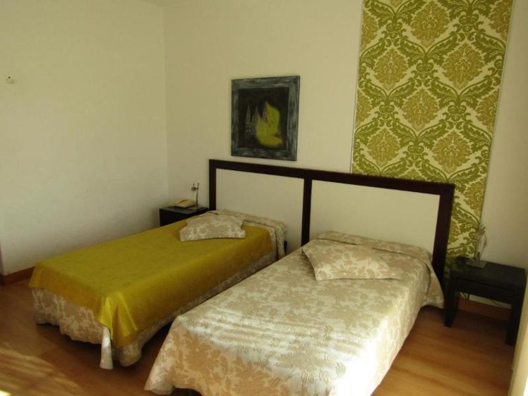 SINGLE STANDARD Room