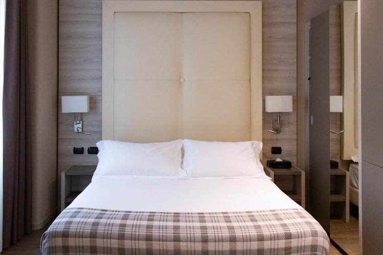 Duomo Hotel & Apartments
