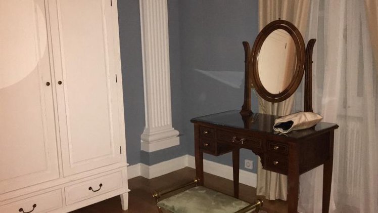 FAMILY ROOM CAPACITY 4 Room